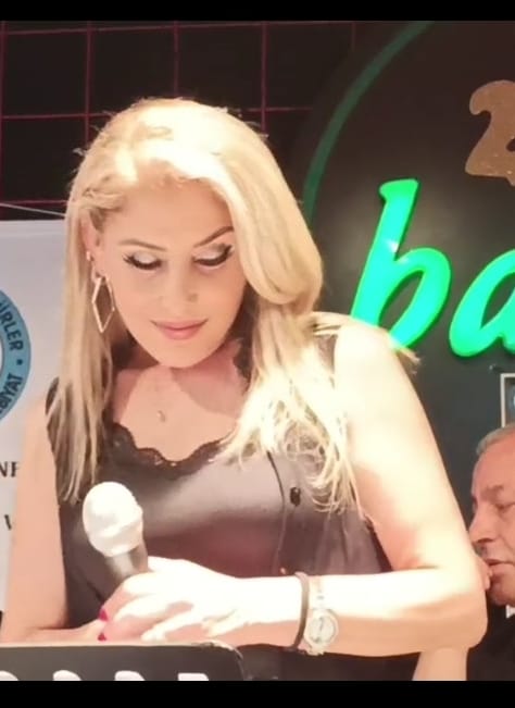 ÜNZİLE ŞANLI DİYOR Kİ SEVGİ DE SENSİN HUZUR DA 