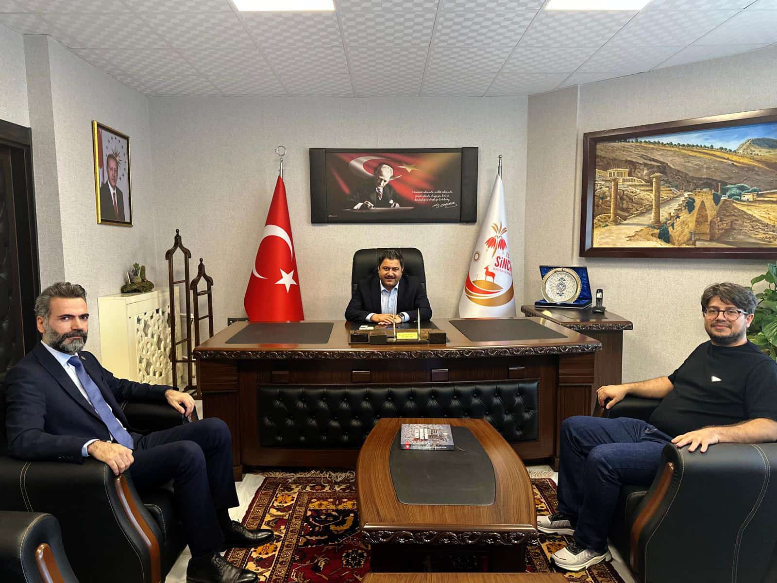 DOKTOR ABDULLAH AKGÜNEŞ'TEN KAYMAKAM YUNUS EMRE BOZKURTOĞLU ZİYARETİ 